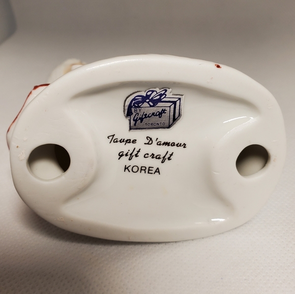 Vintage Giftcraft Korea Taupe D'amour Figu… - Picture 3 of 7